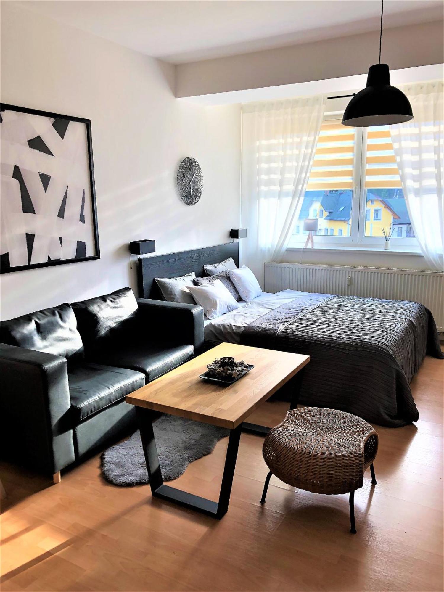 Апартаменты Apartman U Sklarny Гаррахов Экстерьер фото